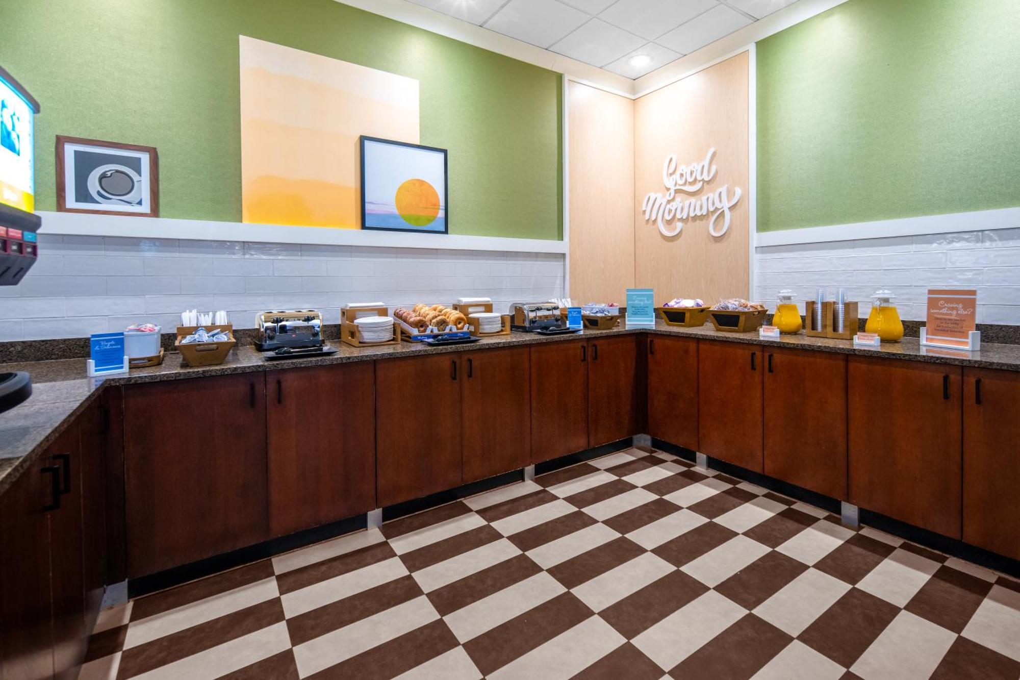Spark By Hilton Hershey Near The Park Екстериор снимка